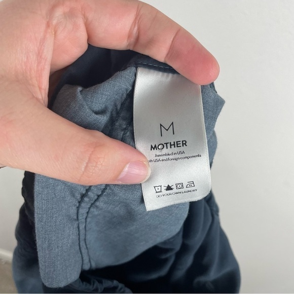 Mother Faded Black The Sleeper Relaxed Pants Size Medium - Picture 8 of 11